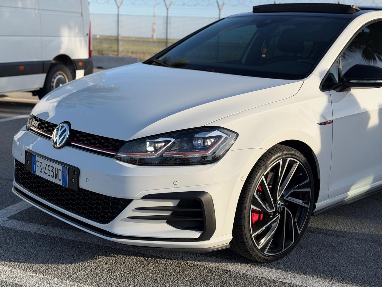 Volkswagen Golf GTI Performance 2.0 245 CV TSI DSG