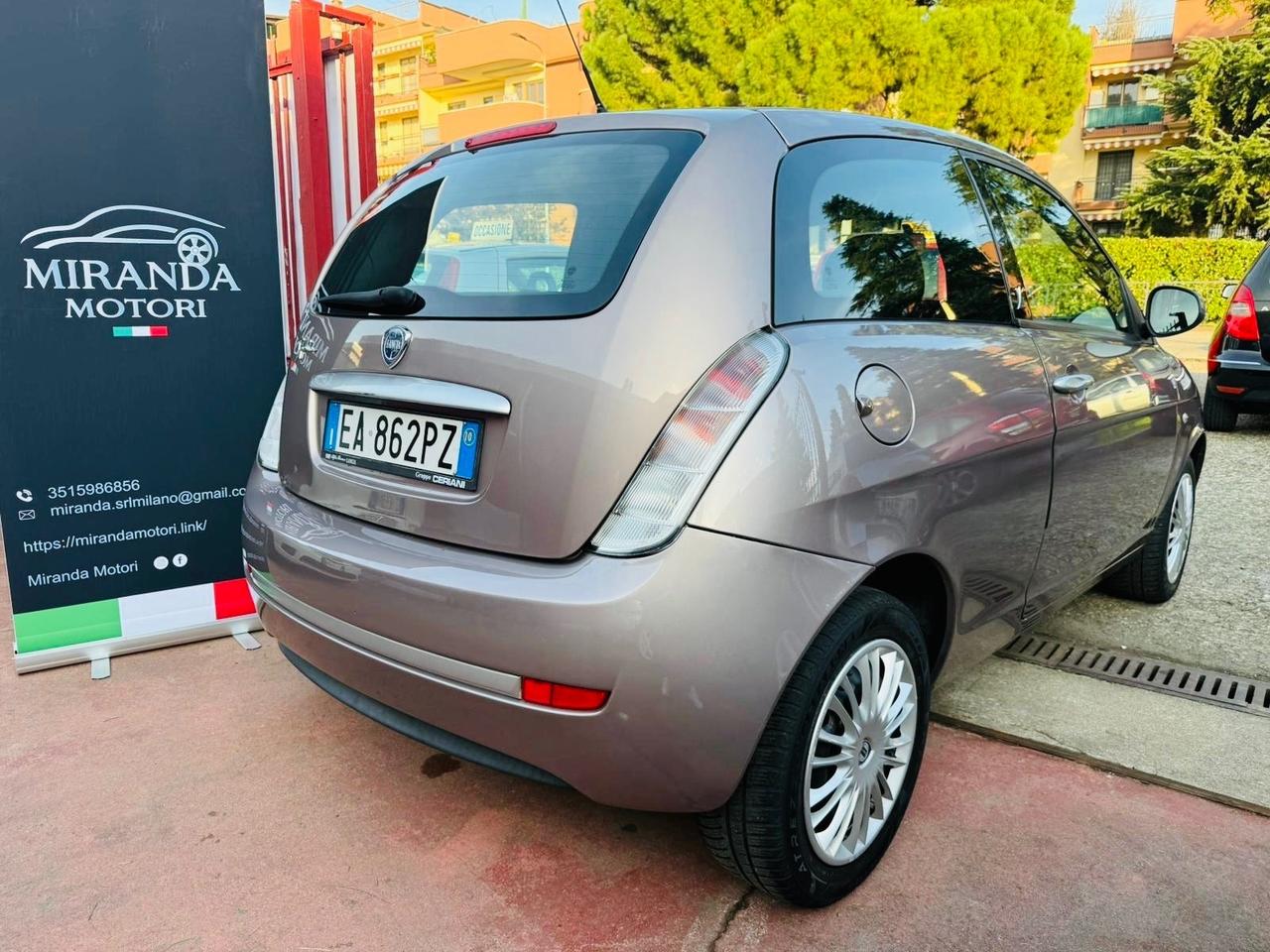 Lancia Ypsilon 1.2 Versus