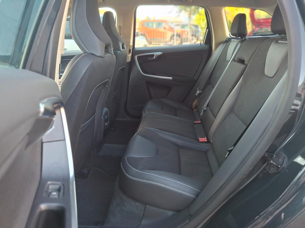 Volvo XC 60 XC60 D3 Geartronic Momentum