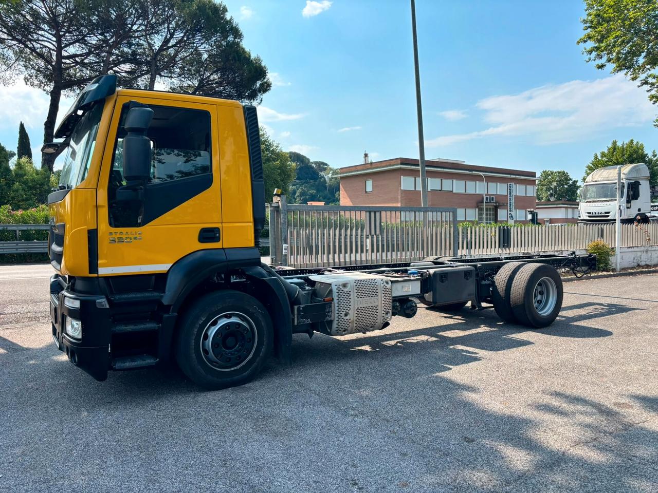 Iveco stralis 190S330 cambio manuale motore euro 6