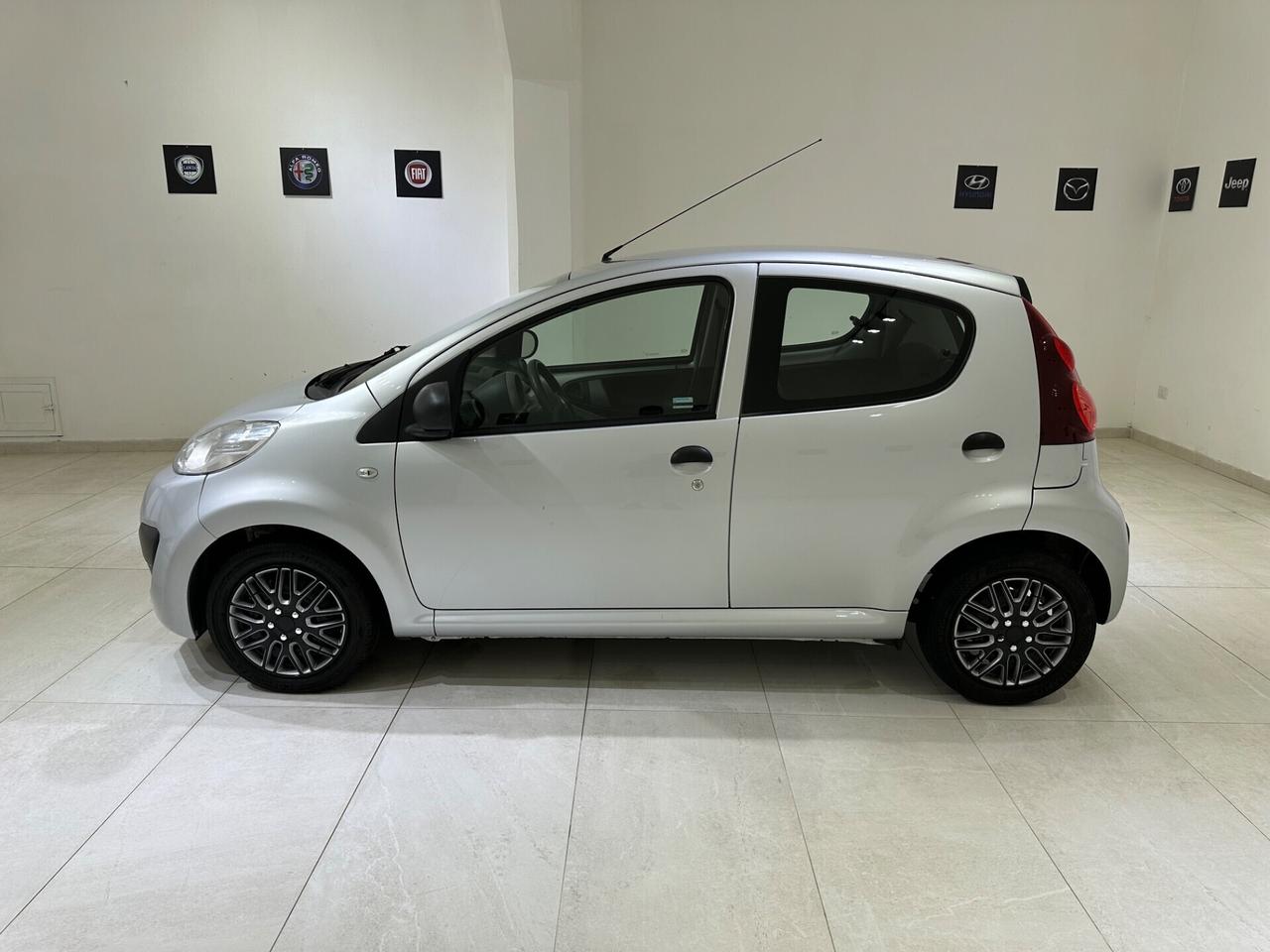 PEUGEOT 107 CON SOLI 54329 KM ITALIANA