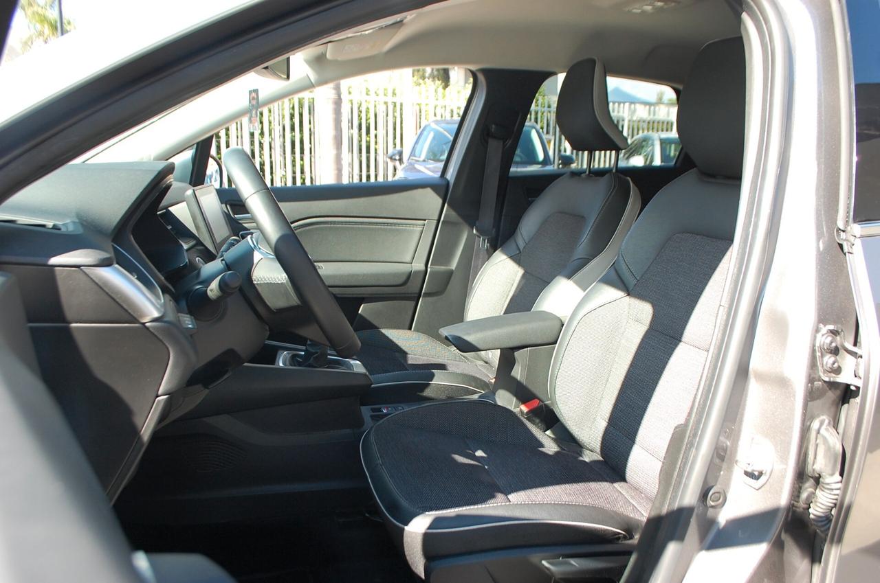 Renault Captur 1.0 tce Techno 90CV Uff Italy Navi Led Clima USB