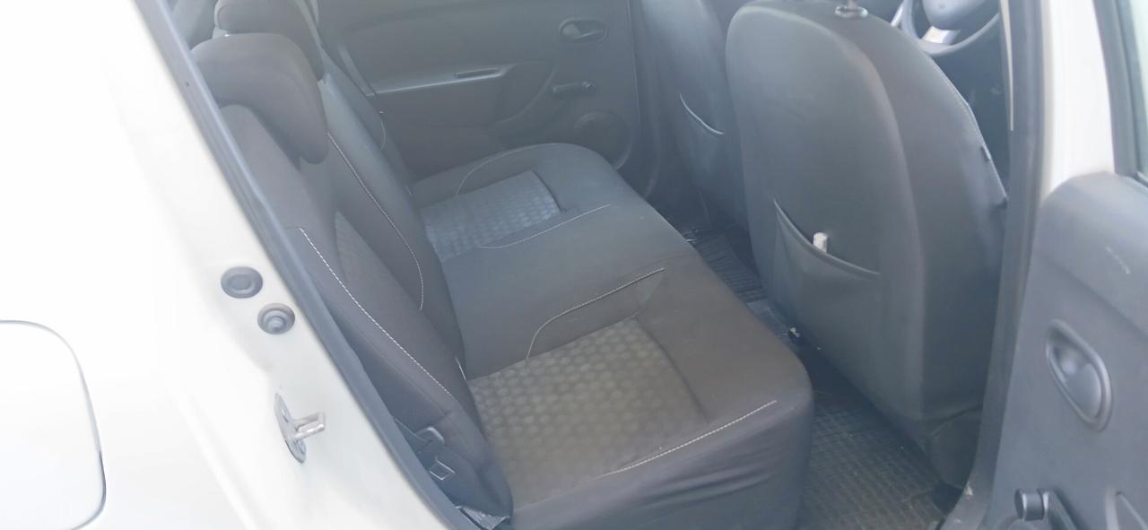 Dacia Nuova Sandero 1.2 GPL neopatentati