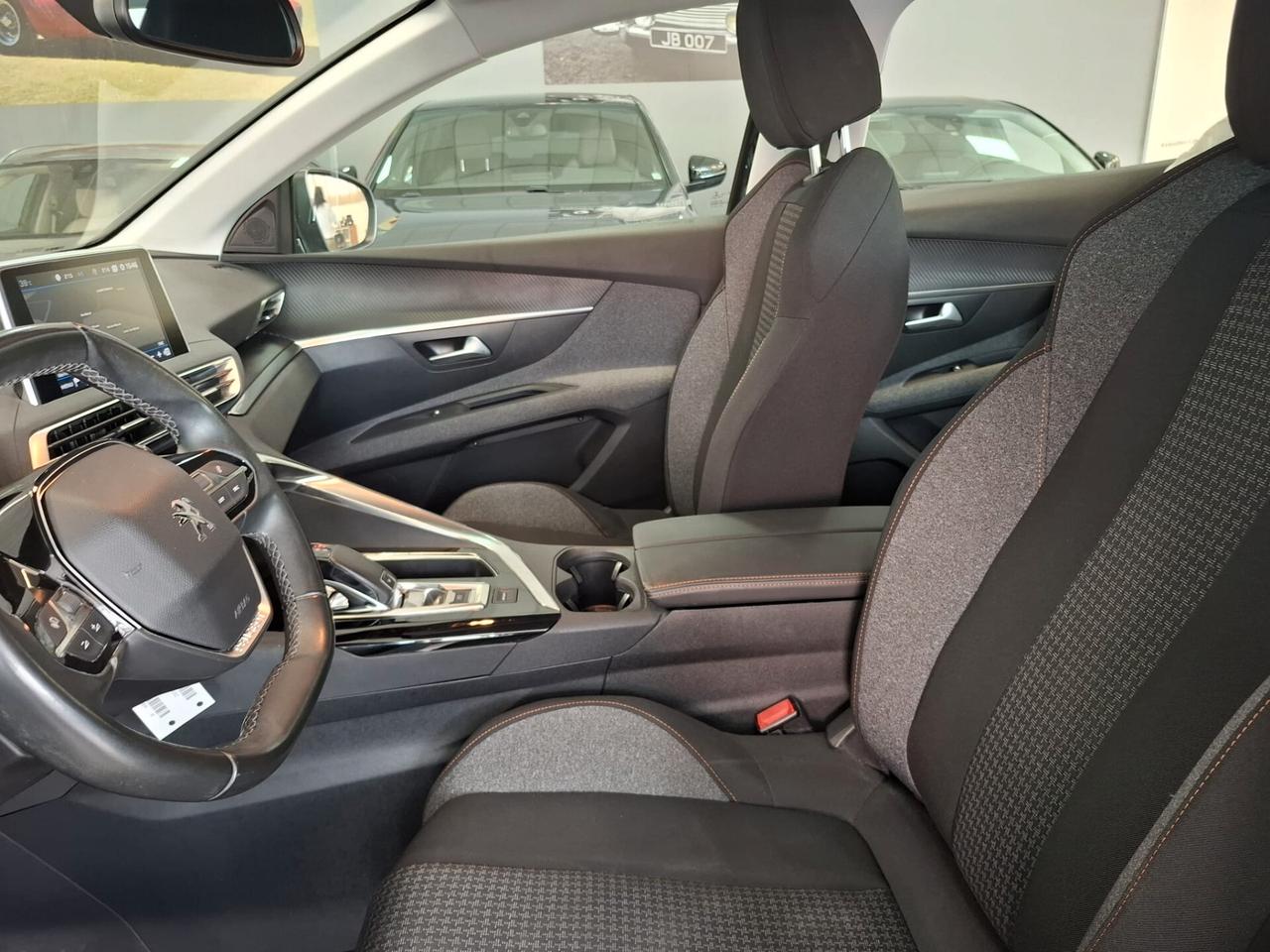 Peugeot 3008 Benzina Automatica
