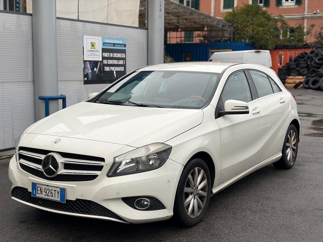 MERCEDES - BENZ A 200 CDI 136CV - 2013 MANUALE