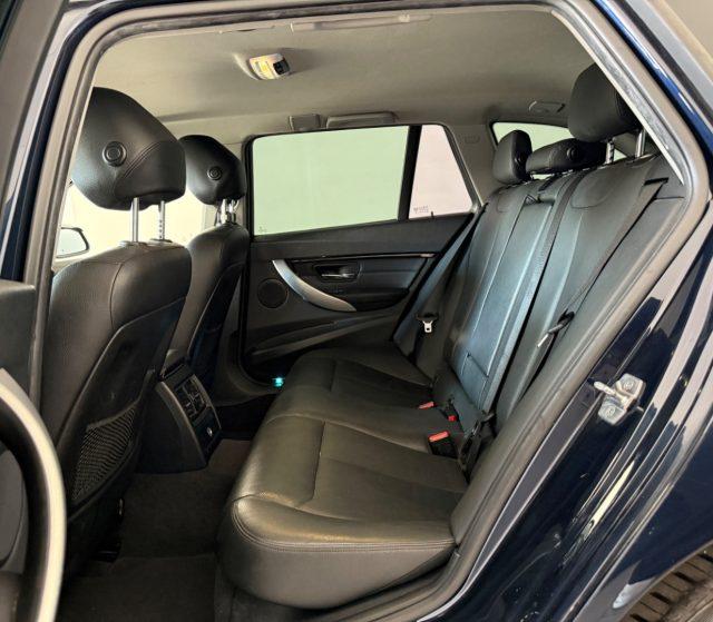 BMW 320 d xDrive Touring Luxury