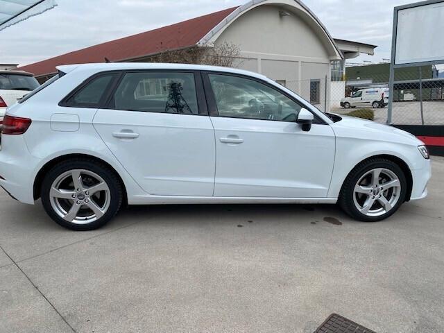 Audi A3 SPB 30 TDI S tronic Sport