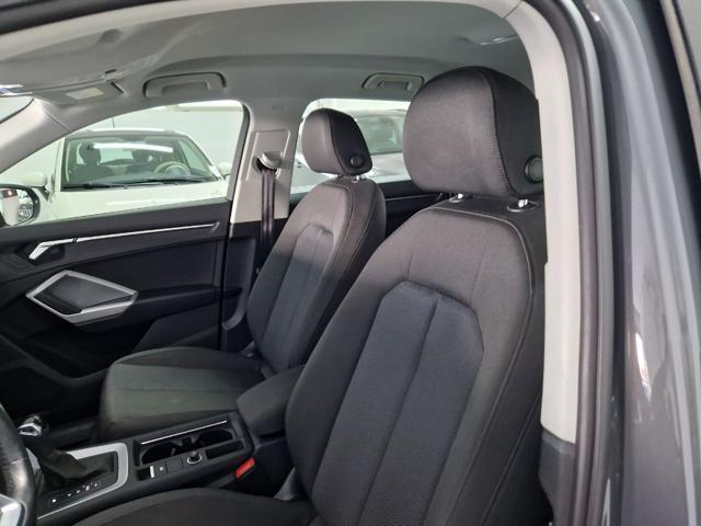 AUDI Q3 35 TDI S tronic Business Advanced