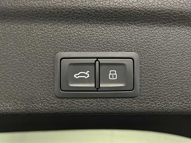 Audi Q3 SPB 45 TFSI e S tronic S line edition