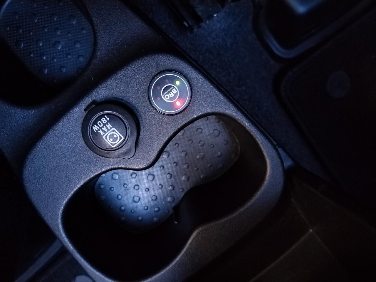 Fiat Panda 1.0 HYBRID con IMPIANTO GPL NUOVO