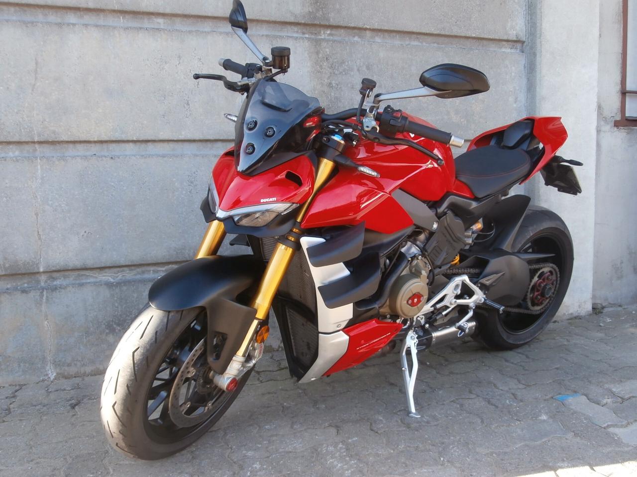 Ducati Streetfighter V4 1100 S (2020) passaggio incluso