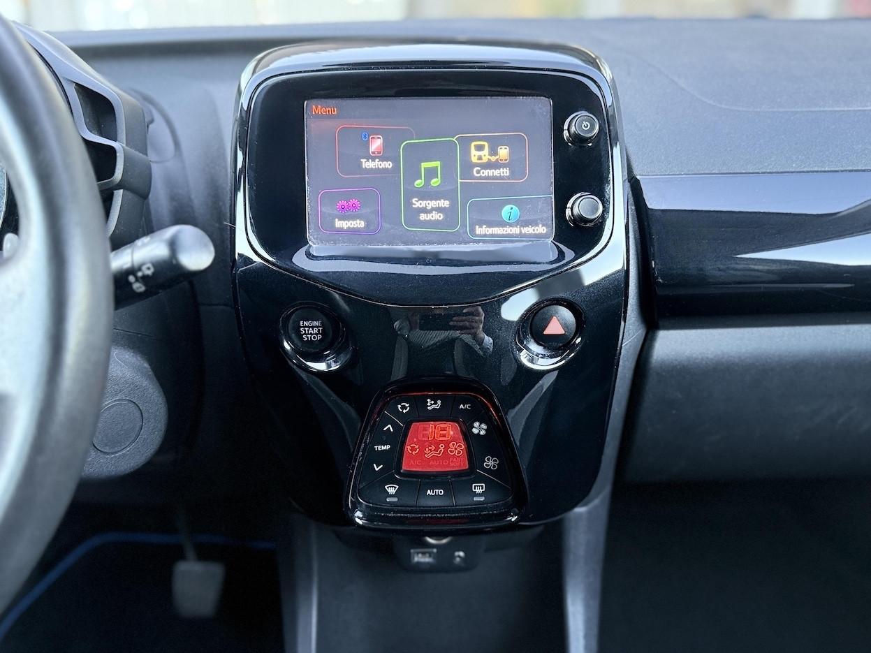 Toyota Aygo 1.0 Benzina 69CV E5 Neo. Automatica - 2014