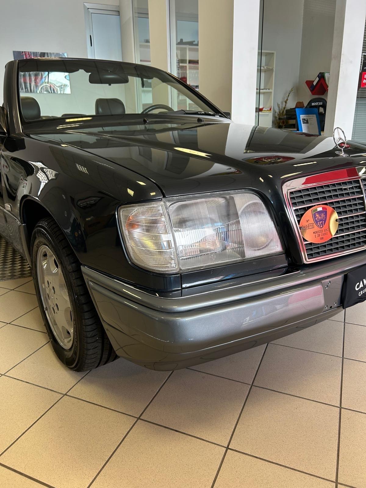 Mercedes-benz E-Series E 200 cat Cabriolet