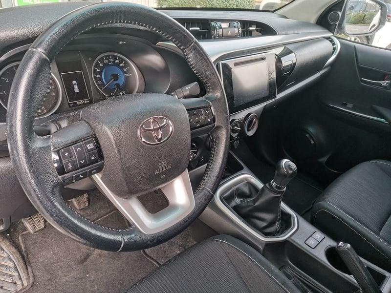 Toyota Hilux 2.4 D-4D 4WD 4 porte Double Cab Lounge