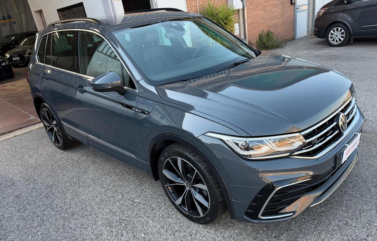 Volkswagen Tiguan 2.0 TDI 150 CV SCR DSG R-Line