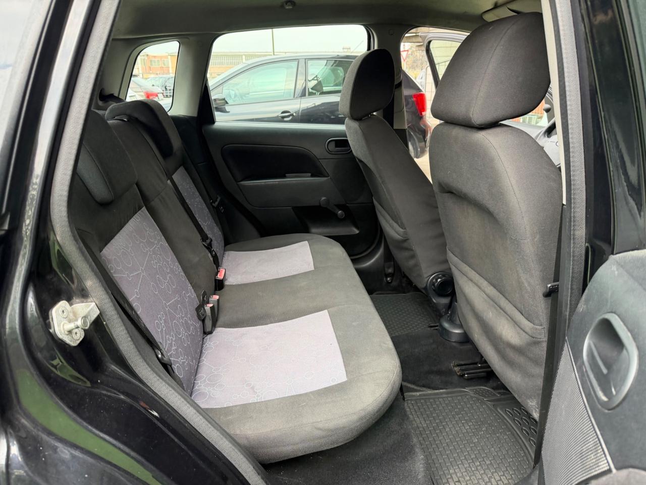 Ford Fiesta 1.2 16V 3p. Ghia