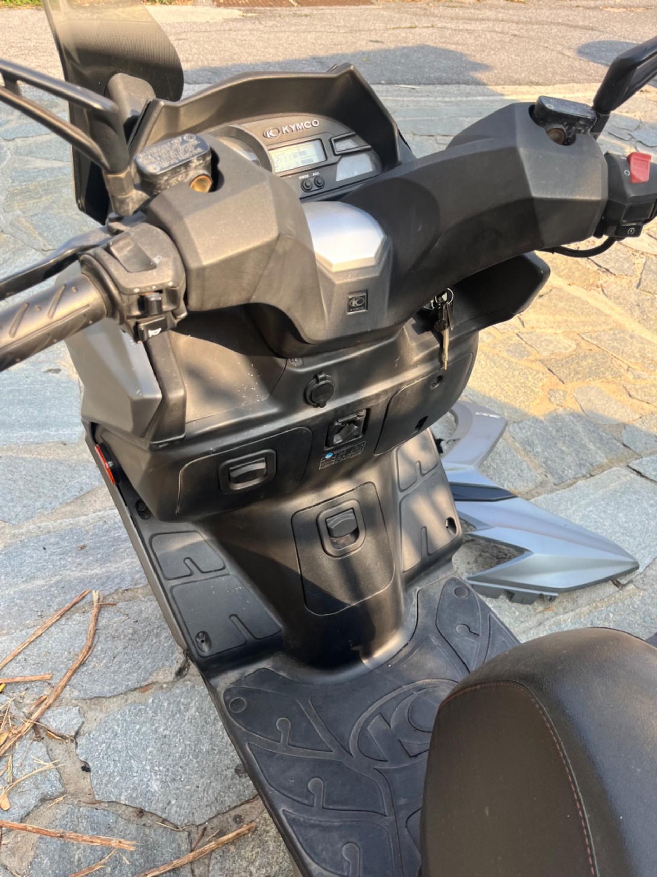 Kymco g dink 300i