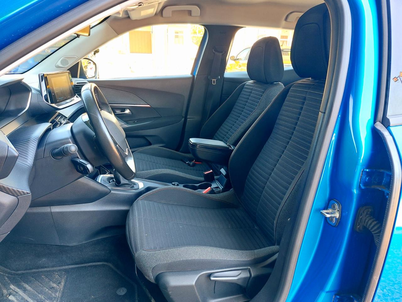 Peugeot 2008 1.5 BlueHDi 110 CV Active -NAVI- 2021