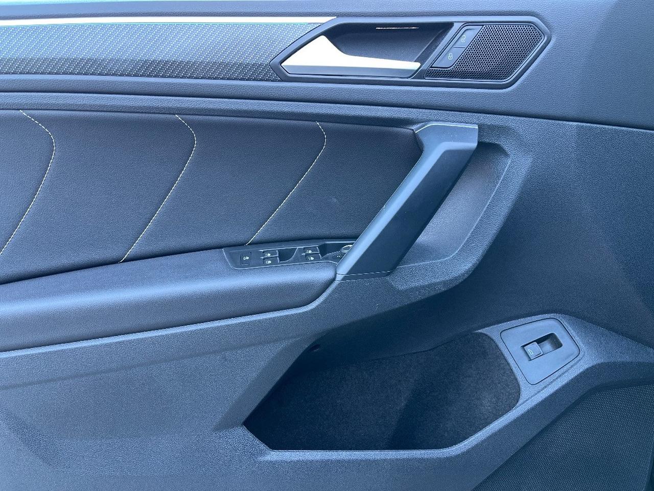 Volkswagen Tiguan 2.0 tdi r-line 150cv dsg