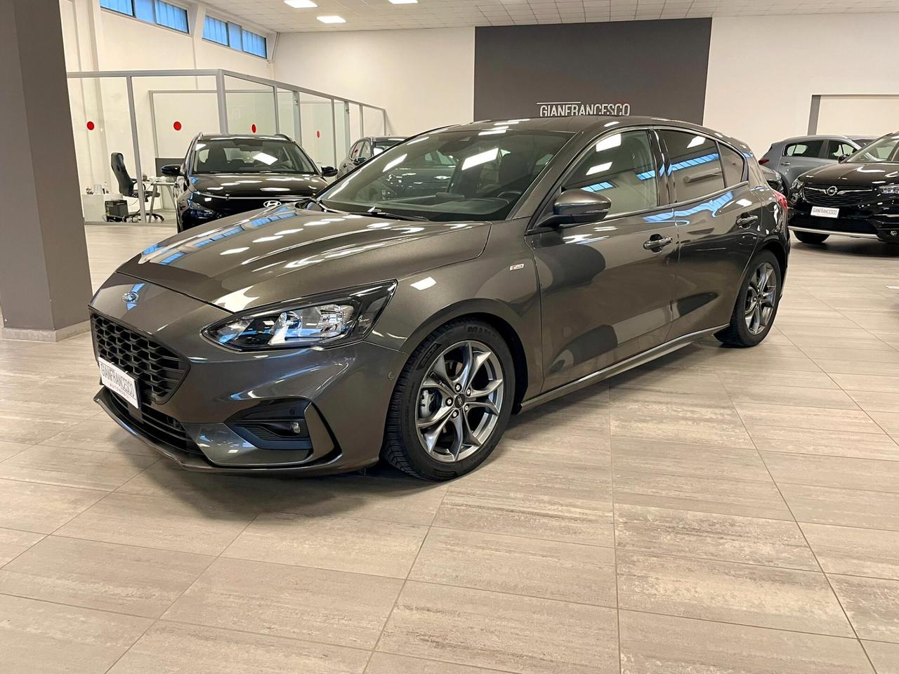 Ford Focus 1.5 EcoBlue 120cv A8 ST-Line