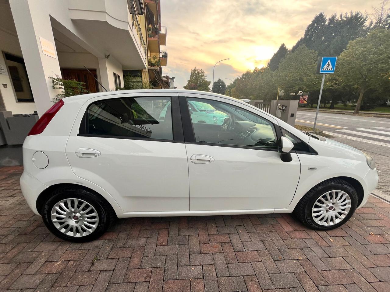 Fiat Punto 1.3 MJT II S&S 85 CV 5 porte ECO Young