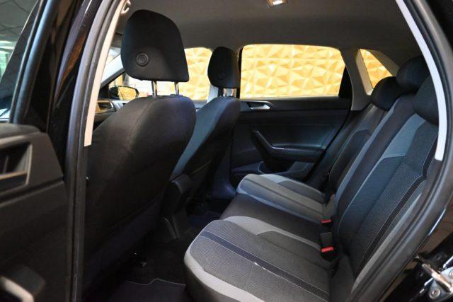 VOLKSWAGEN Polo Business 1.0 TGI 5p.R-LINE BMT NAVI PDC 16"CARPLAY