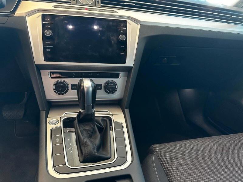 VOLKSWAGEN Passat 8ª serie Passat Variant 2.0 ...
