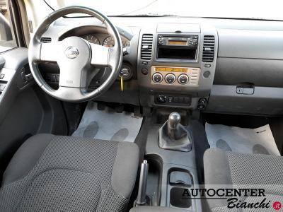 Nissan Navara Double Cab Navara d.cab 2.5 dci SE 174cv