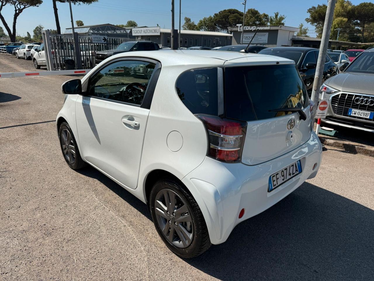 Toyota iQ 1.0 High Collection