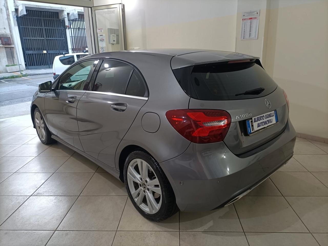 Mercedes-benz A 180 A 180 d Premium