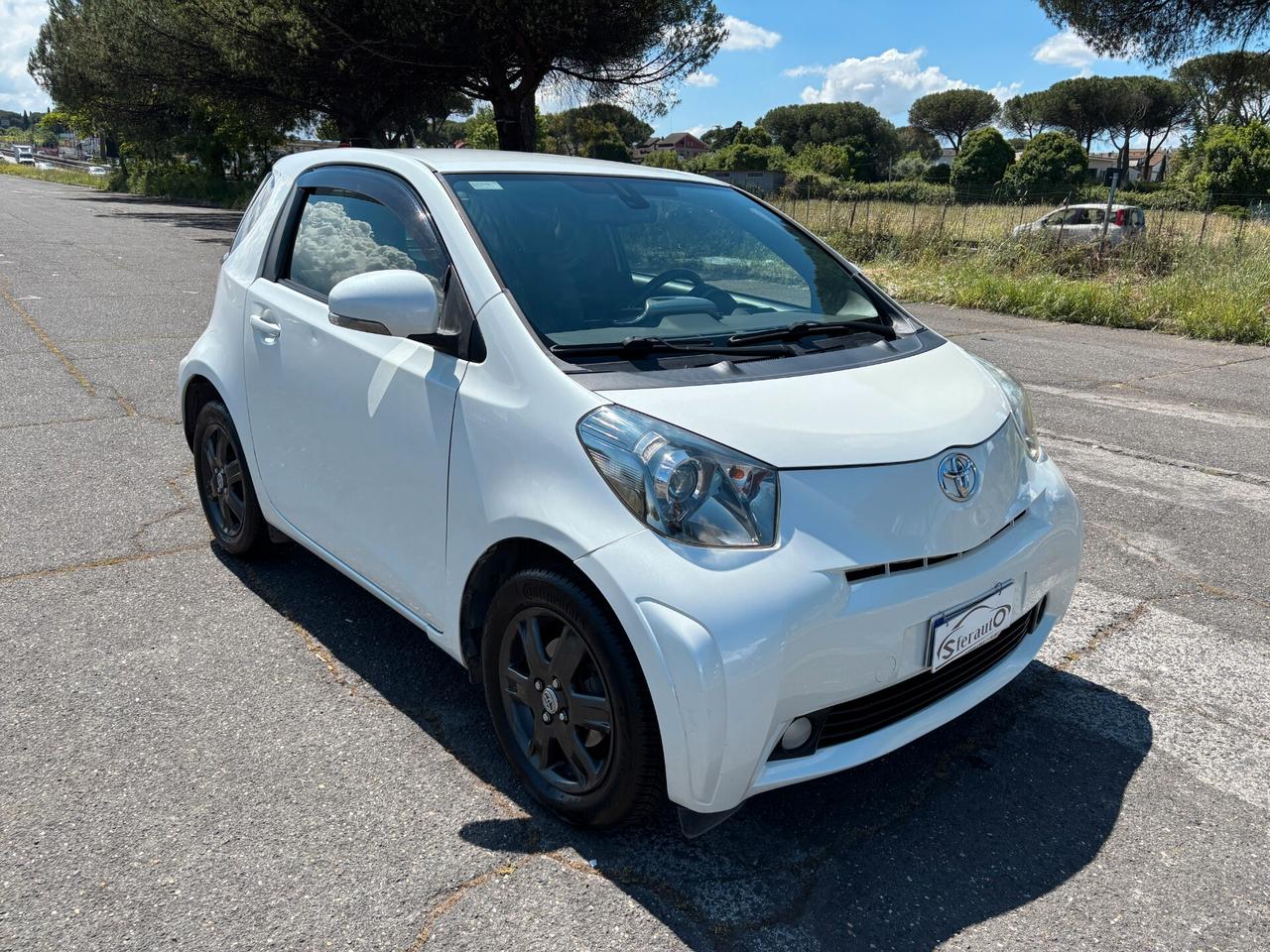 Toyota iQ 1.0 CVT Lounge AUTOMATICA SENSORI PARK EURO 5