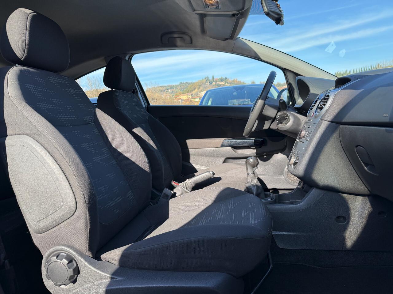 Opel Corsa 1.3 CDTI 75CV Edition10 /158.000KM