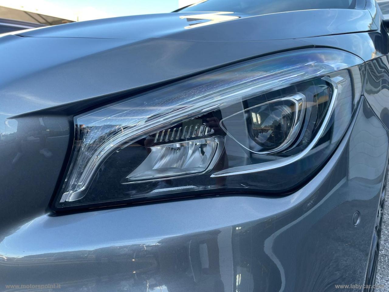 MERCEDES-BENZ CLA 200 d Automatic Premium AMG TETTO NIGHT PACK