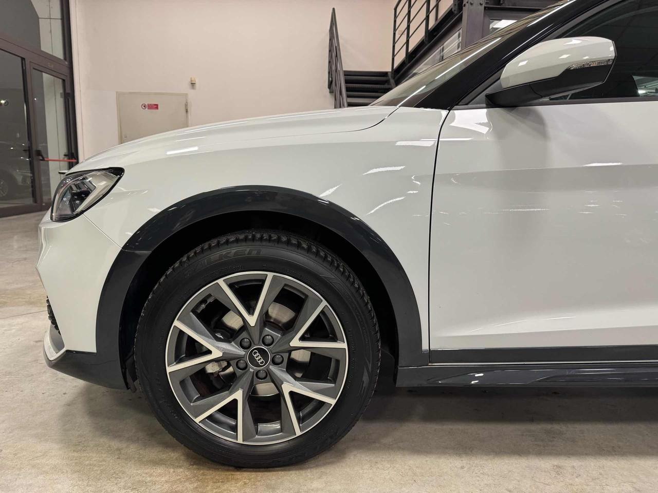 Audi A1 citycarver 30 TFSI S tronic Admired