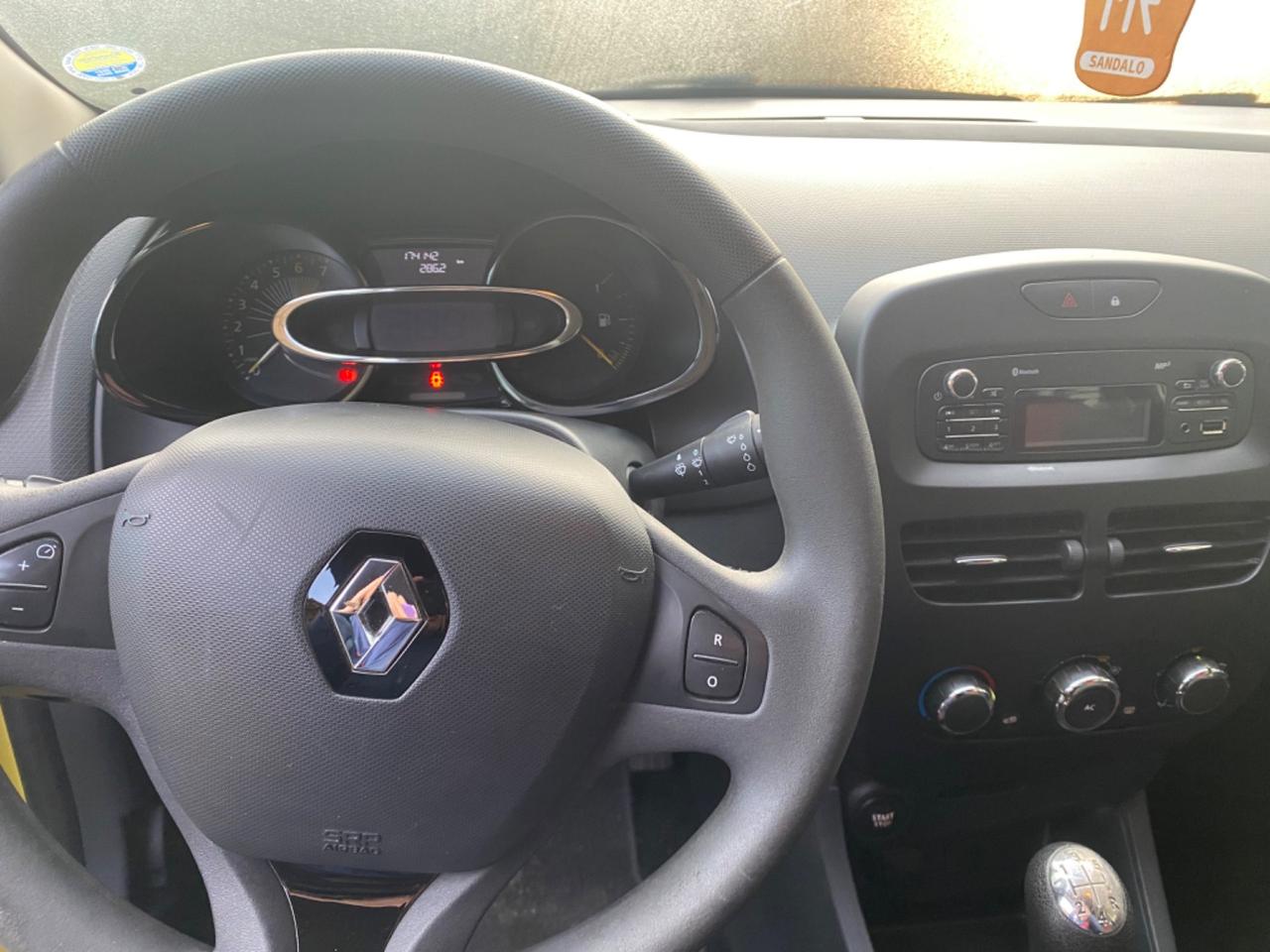 Renault Clio 1.2 75CV GPL 5 porte Live OK NEOPATENTATI