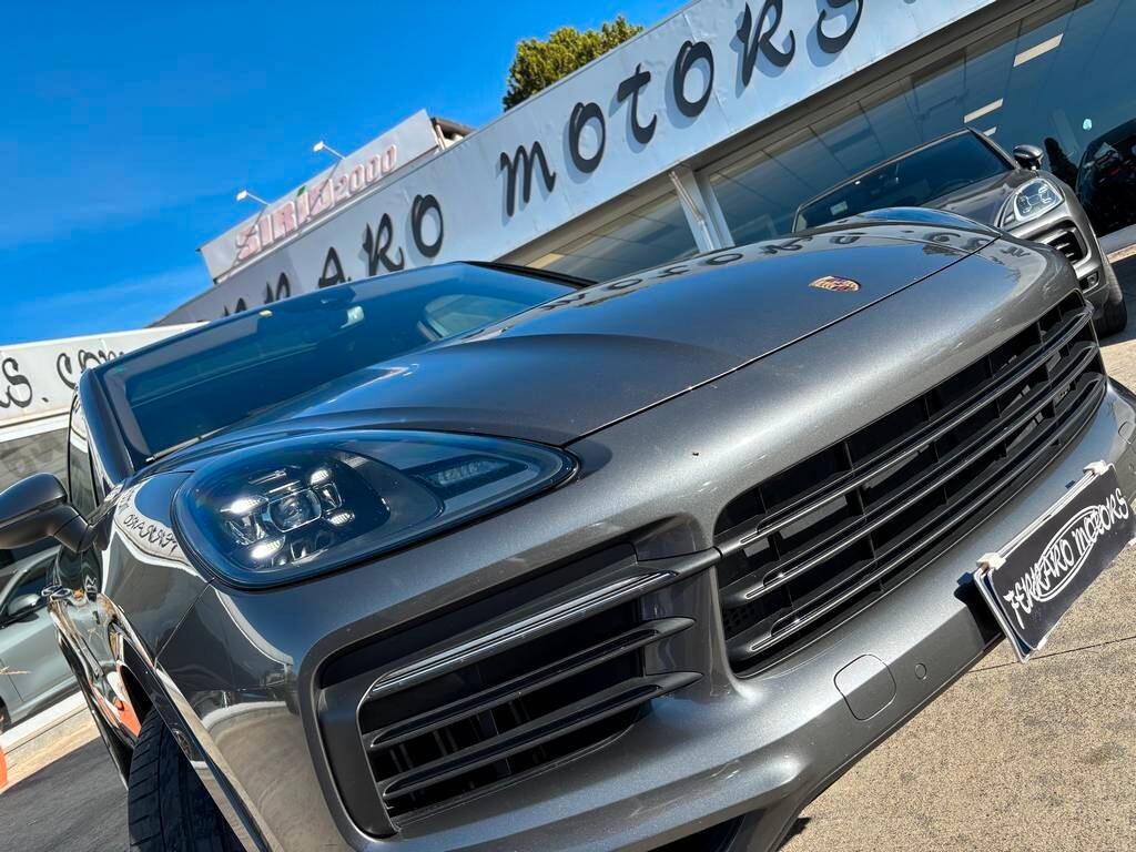 Porsche Cayenne 3.0 E-Hybrid 2022/solo 87.000 KM IVA ESPOSTA Tua a soli 759 Euro al mese