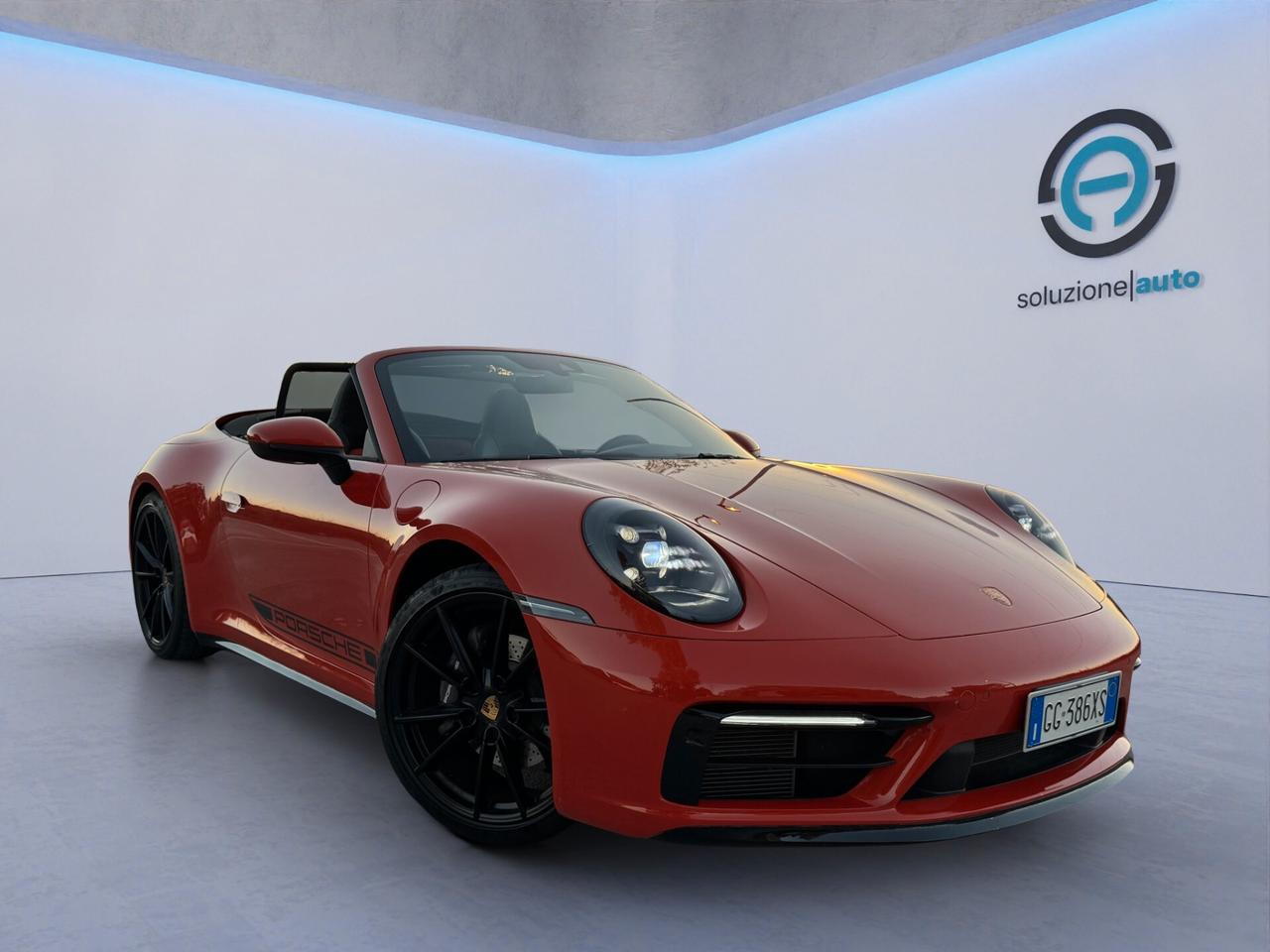 Porsche 911 Carrera Cabriolet 992