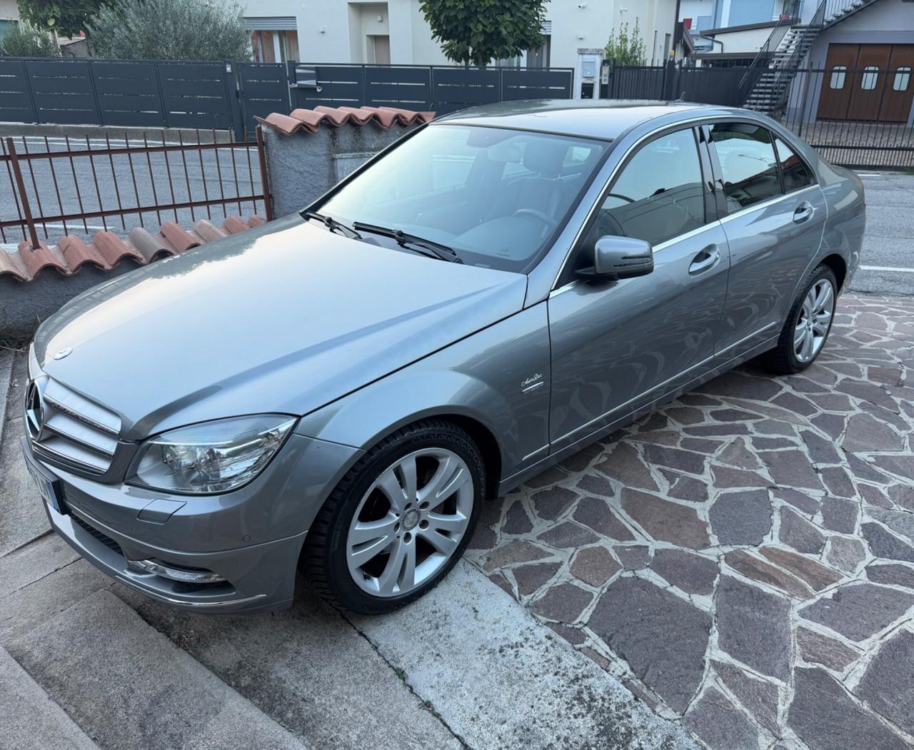 Mercedes-benz C 250 CDI BlueEFFICIENCY Avantgarde