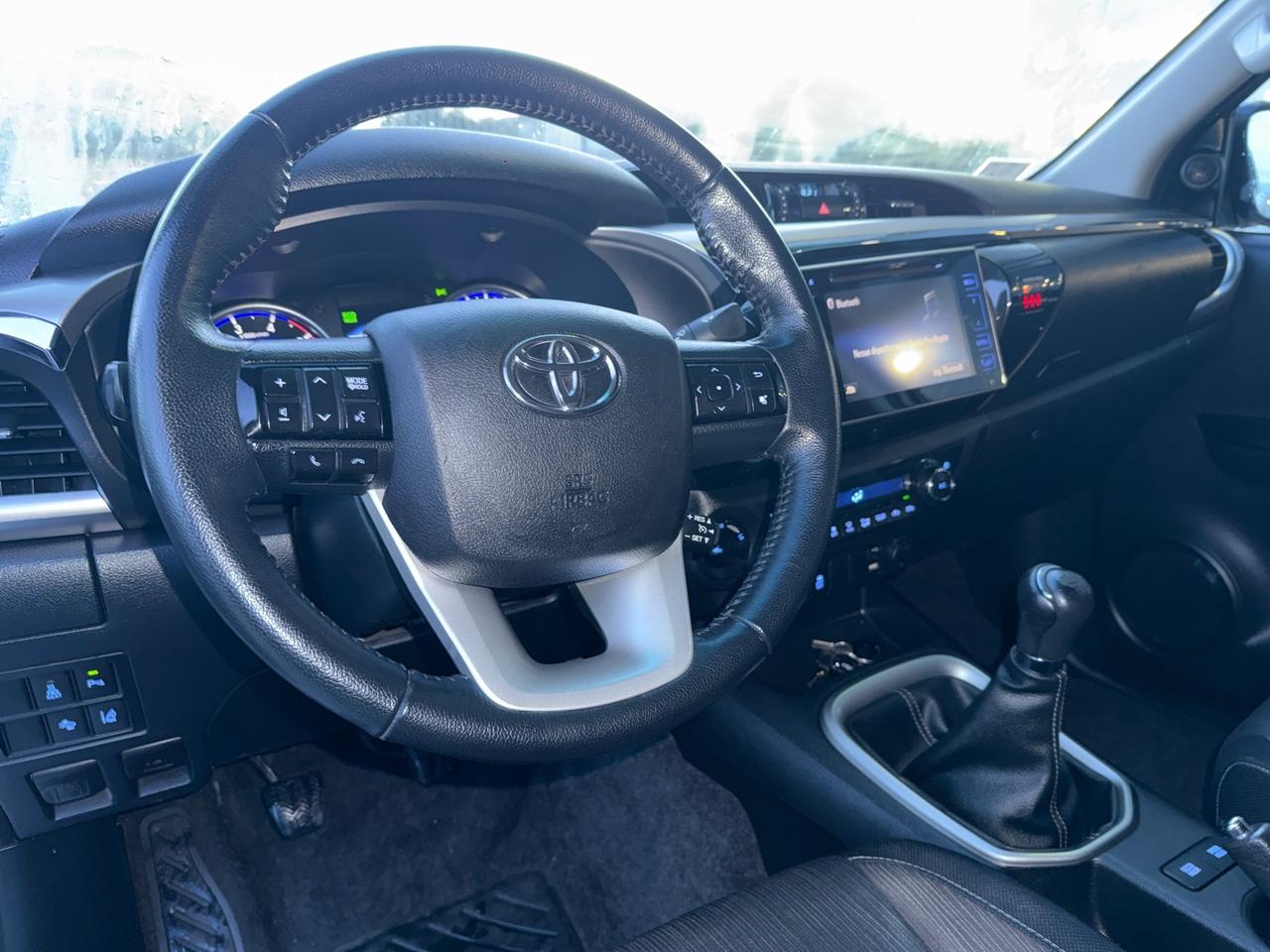 Toyota Hilux 2.4 D-4D 4WD Executive my17" IVA ESP.