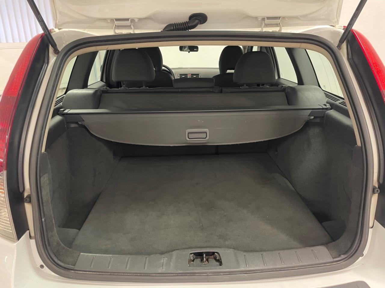 Volvo V50 DRIVe POLAR Sw Perfetta !