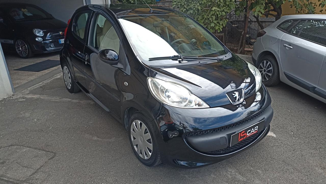 Peugeot 107 1.0 68CV 5p. Sweet Years