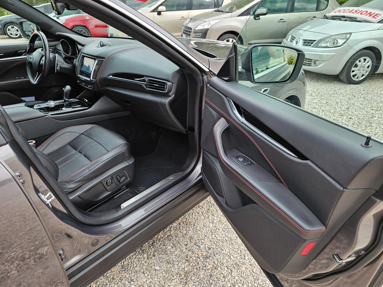 Maserati Levante V6 Diesel Gransport TETTO FULL