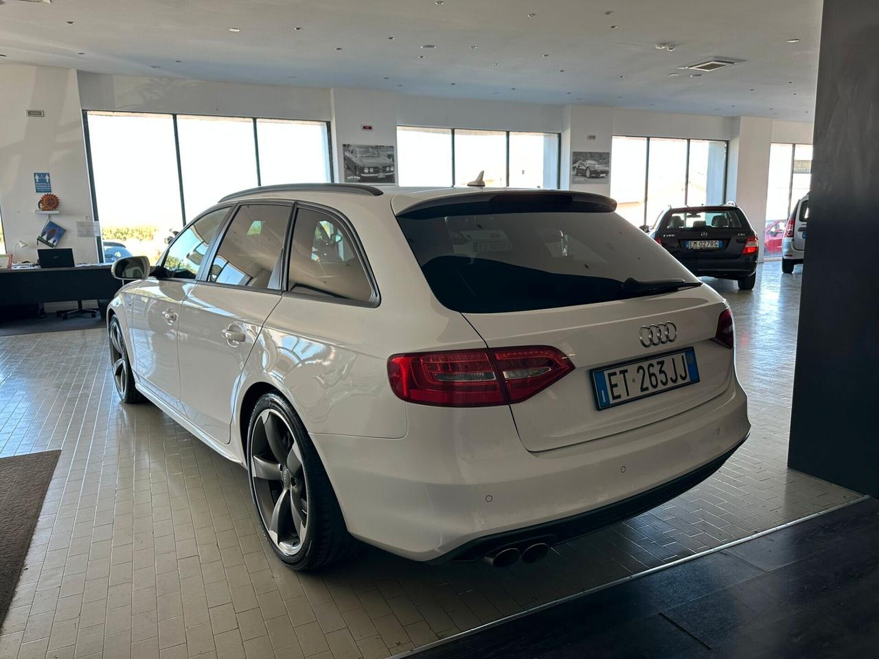 Audi A4 Avant 2.0 TDI 177CV quattro Business Plus S-LINE AUTOMATICA