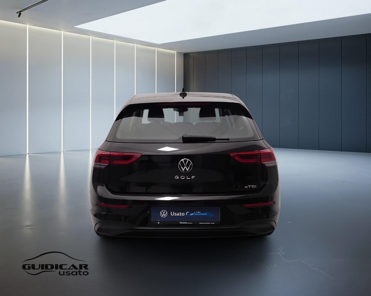 VOLKSWAGEN Golf VIII 2020 - Golf 1.0 etsi evo Life 110cv dsg