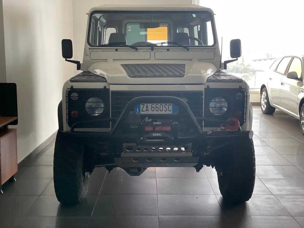 Land Rover Defender 90 2.5 Td5 Station Wagon SE