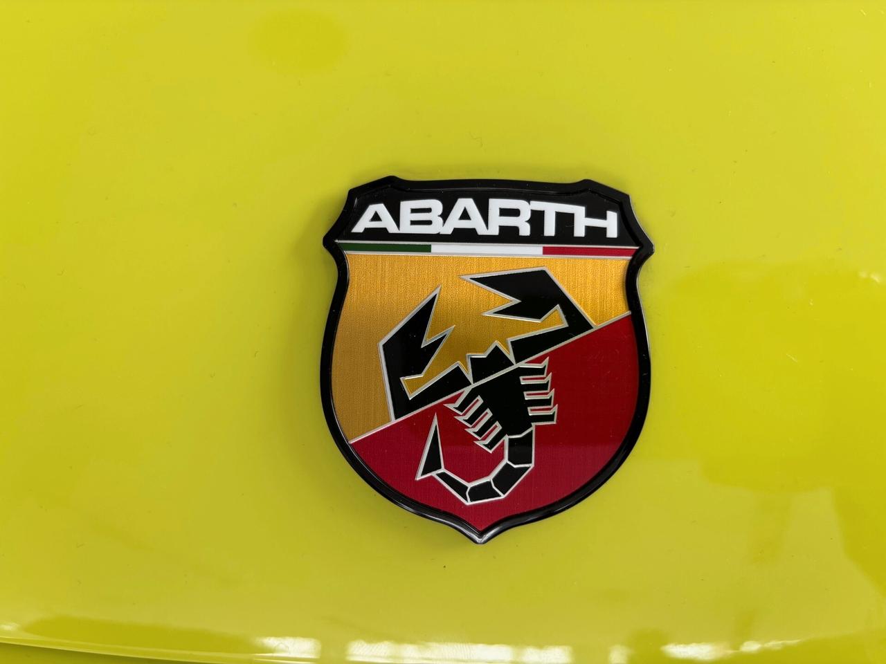 Abarth 500e Scorpionissima