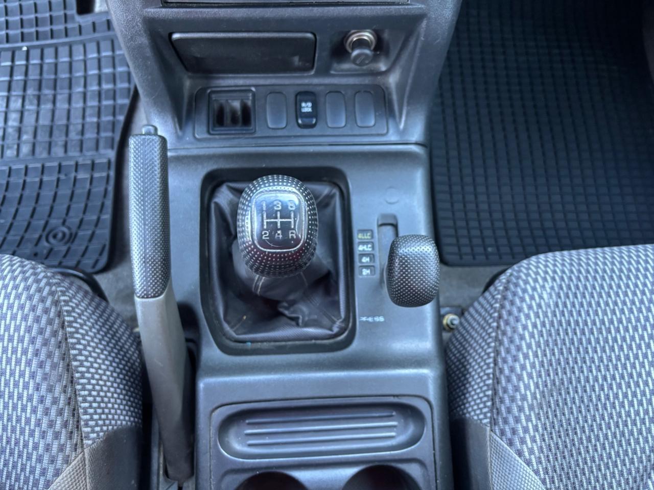 Mitsubishi Pajero 2.5 TDI 3p. GLX