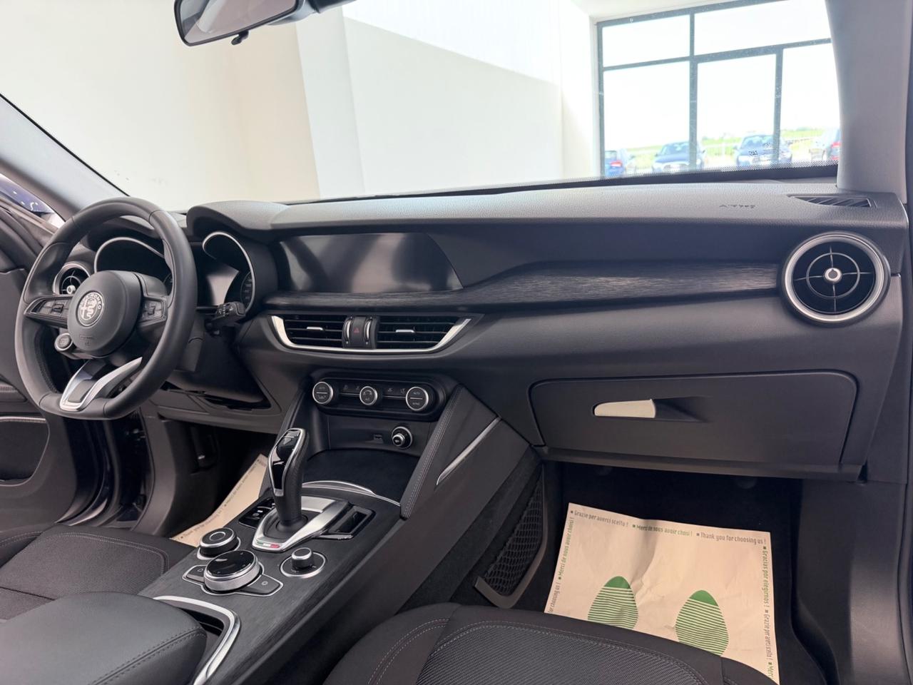 Alfa Romeo Stelvio 2.2 Turbodiesel 160 CV AT8 RWD Sport-Tech