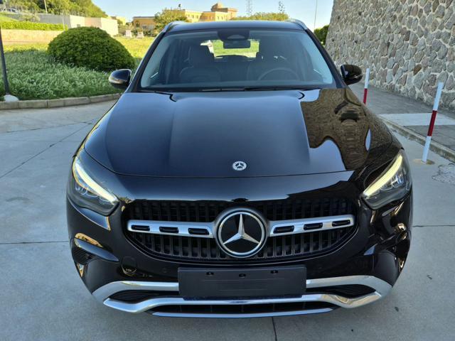 MERCEDES-BENZ GLA 180 Automatic Progressive Advanced
