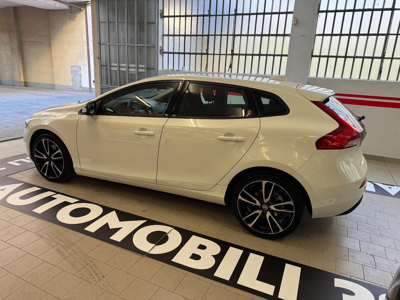 Volvo V40 D2 Geartronic Momentum